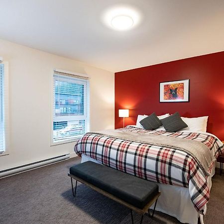 Apartament Alpine Escape By Revelstoke Vacations Zewnętrze zdjęcie