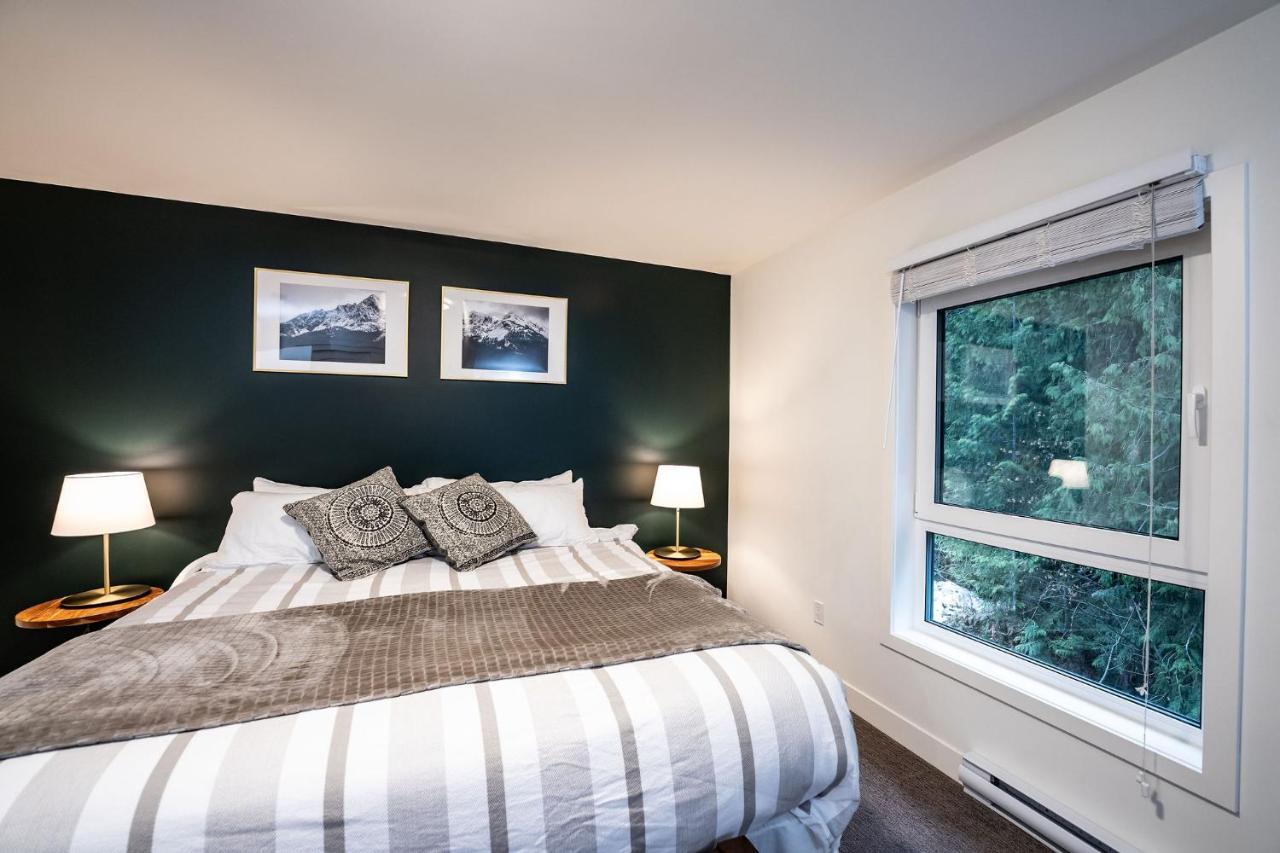 Apartament Alpine Escape By Revelstoke Vacations Zewnętrze zdjęcie