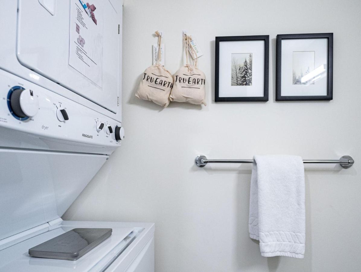 Apartament Alpine Escape By Revelstoke Vacations Zewnętrze zdjęcie