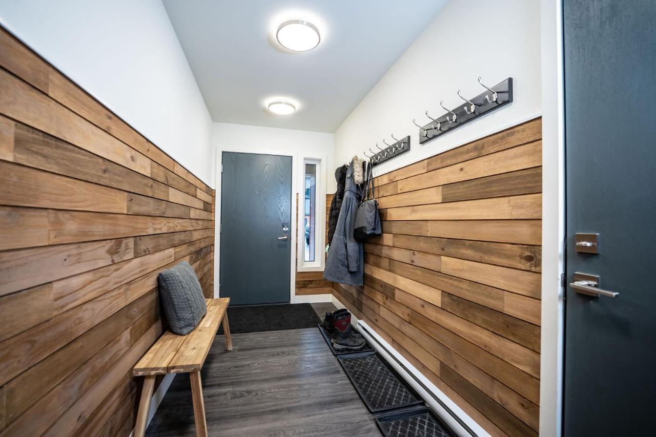 Apartament Alpine Escape By Revelstoke Vacations Zewnętrze zdjęcie
