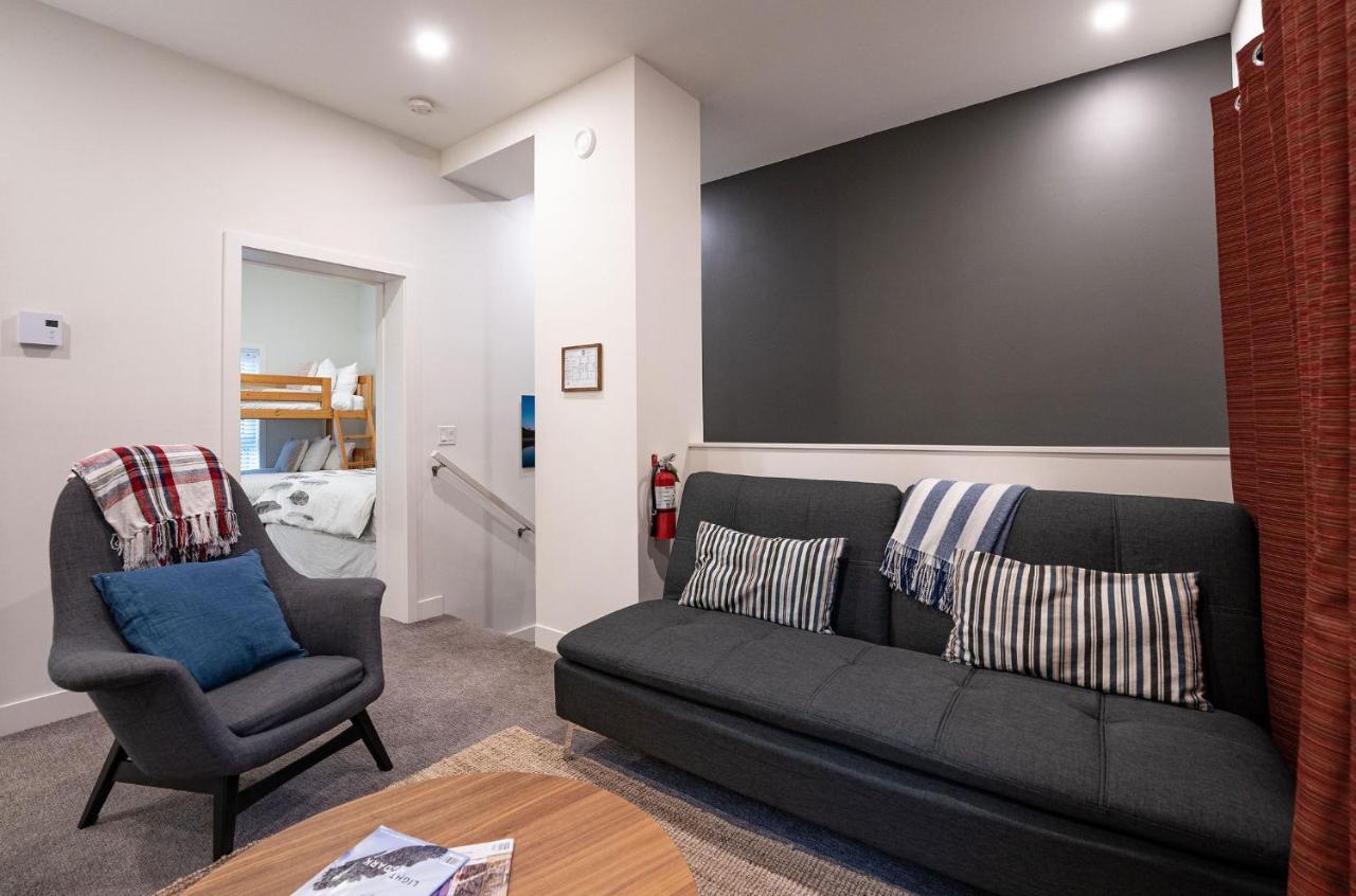 Apartament Alpine Escape By Revelstoke Vacations Zewnętrze zdjęcie