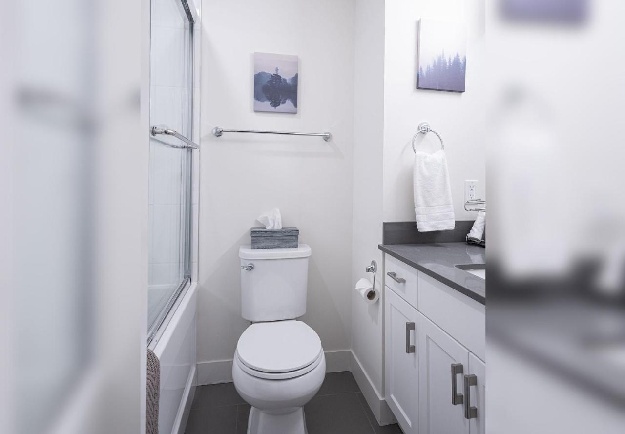 Apartament Alpine Escape By Revelstoke Vacations Zewnętrze zdjęcie
