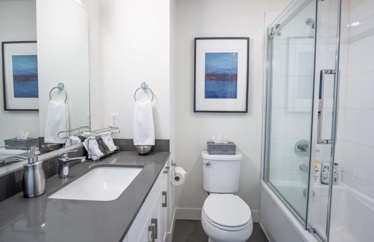 Apartament Alpine Escape By Revelstoke Vacations Zewnętrze zdjęcie